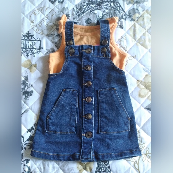 Girl's 3 piece Outfit 12 months - Picture 2 of 3